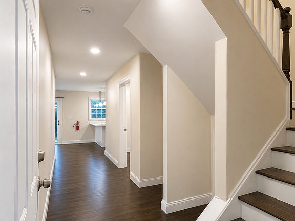 2nd image of 7 Maple St #1