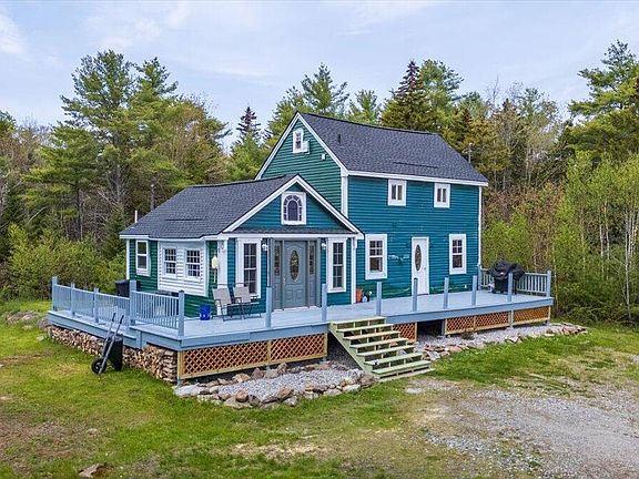 2nd image of 33 Blake Farm Road