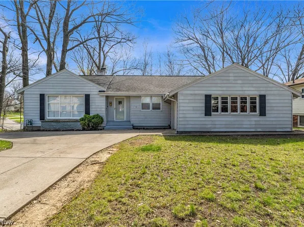 1791 Forest Dr, Euclid, OH 44117