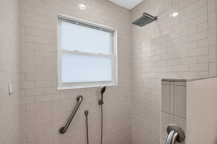 2617 Nassau St — Photo 28