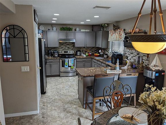 4th image of 10508 River Bream Dr