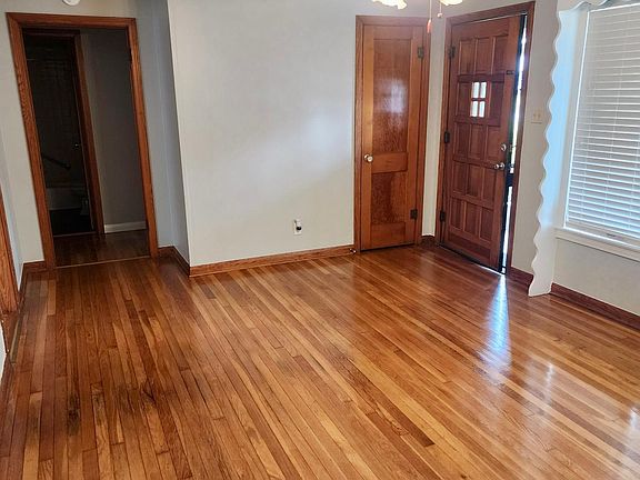 2nd image of 1217 Hilma St