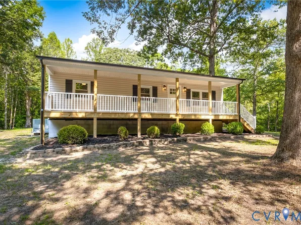 2392 Lewis B Puller Memorial Hwy, Saluda, VA 23149