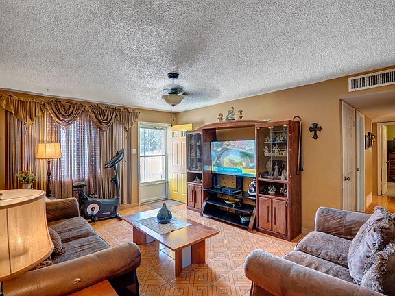 3rd image of 5844 Tarpon Dr