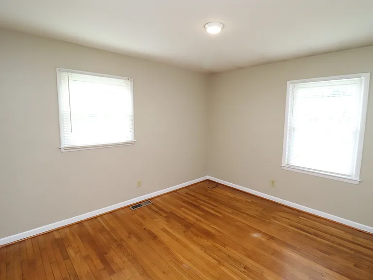 829 Carlisle St — Photo 17