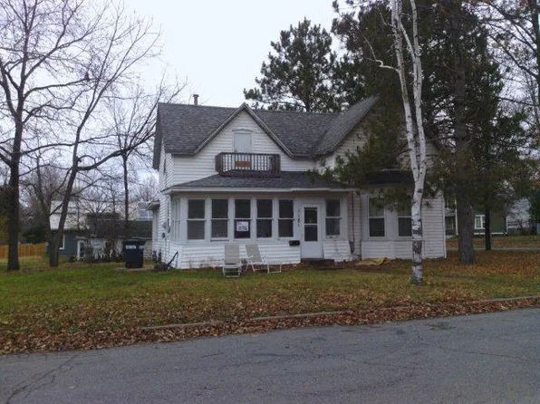 1121 6th Ave E, Menomonie, WI 54751