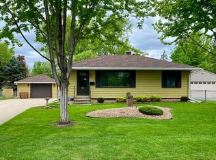 3670 72nd St E, Inver Grove Heights, MN 55076