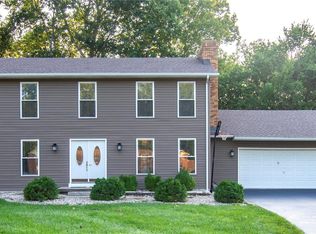 2 Hidden Valley Ln, Edwardsville, IL 62025