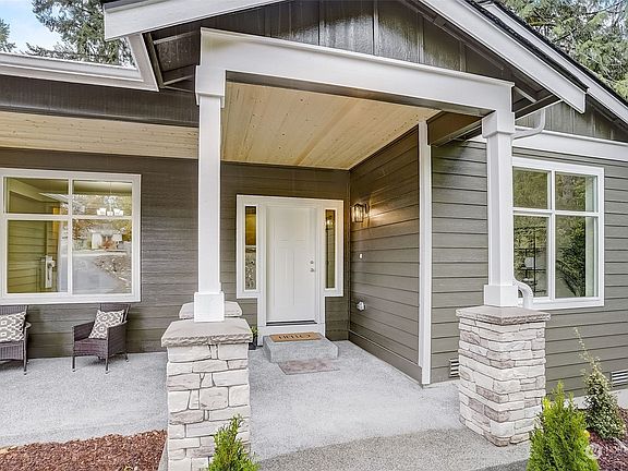 4th image of 11104 214th Avenue E