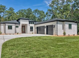 221 Yachting Rd, Lexington, SC 29072