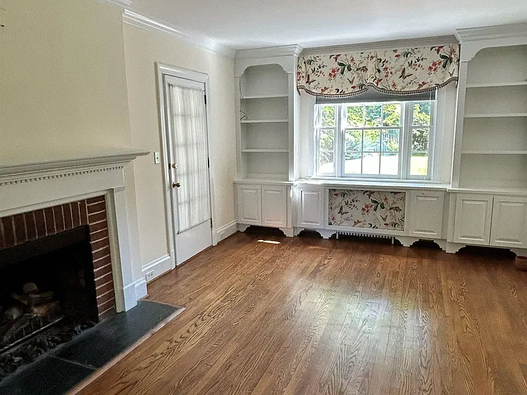 1618 Oxford Rd — Photo 19