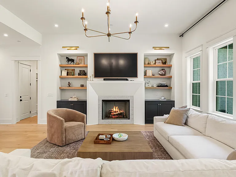 2032 Vail Trce — Photo 10