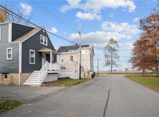 3 Clinton St UNIT C, Newport, RI 02840