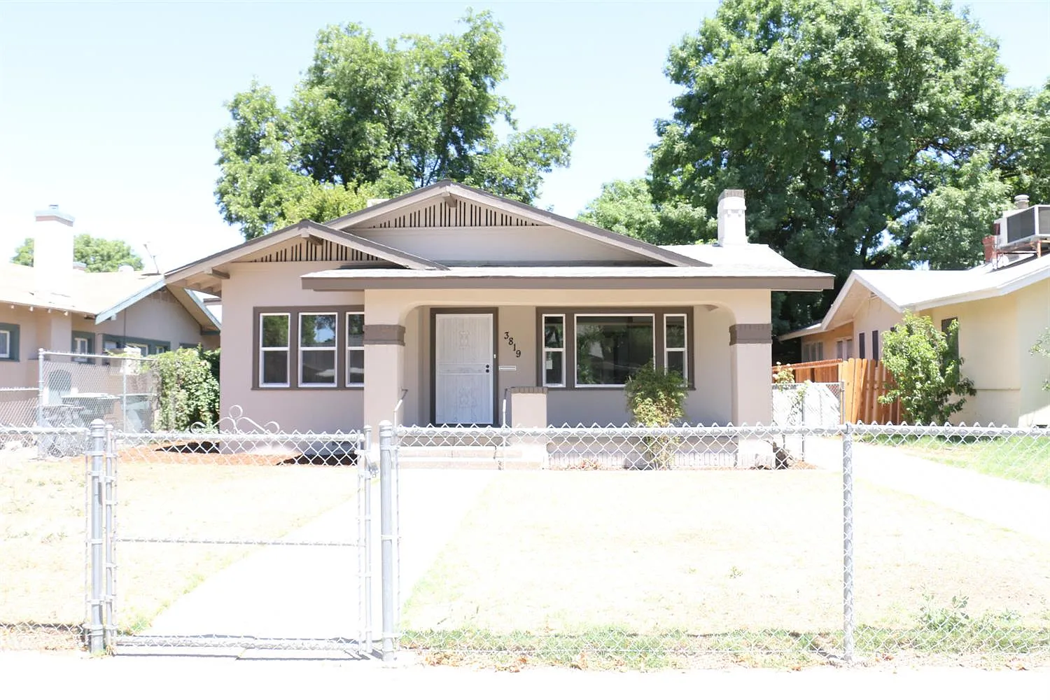 3819 E Platt Ave photo 1