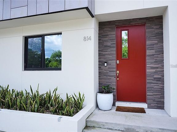 2nd image of 814 2nd Ave N