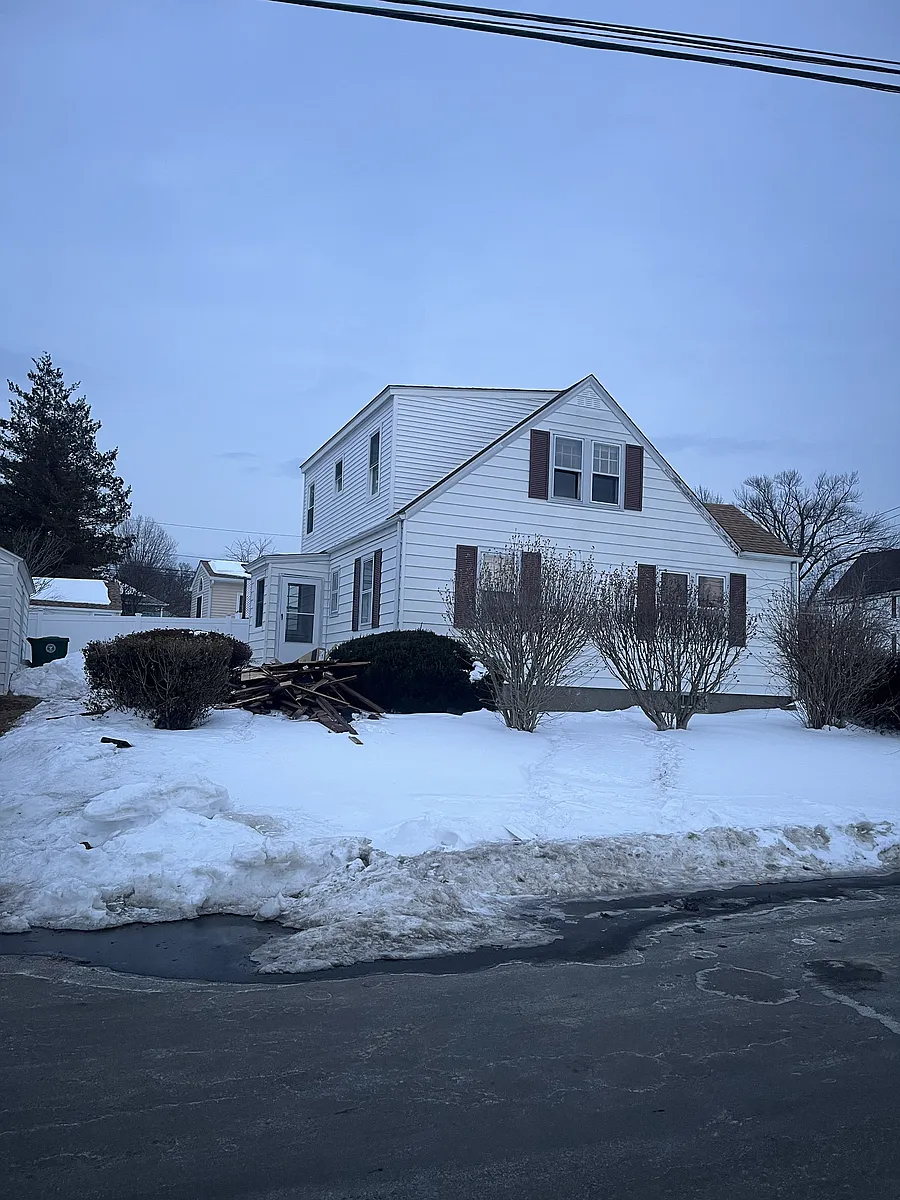 Building Photo - 202 Canaan Rd