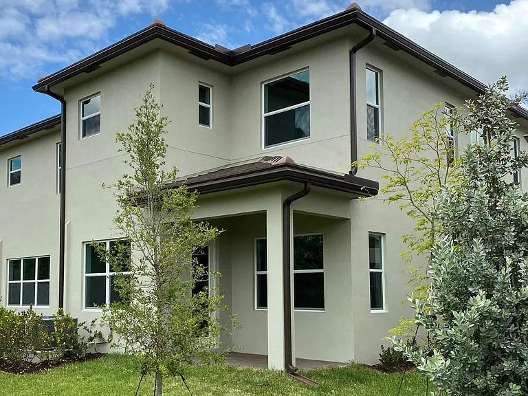 9001 Zevon Ct — Photo 3