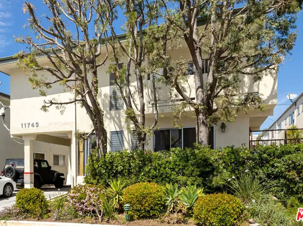 11743 Mayfield Ave APT 3, Los Angeles, CA 90049