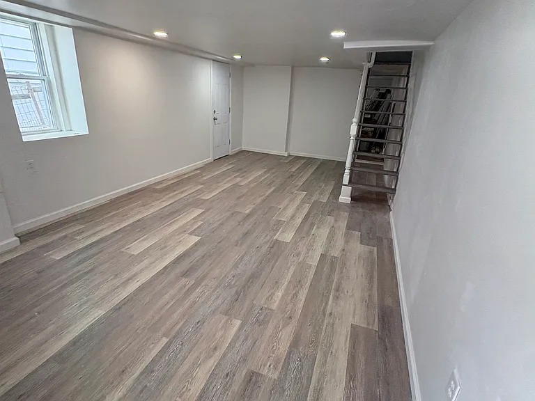 617 Pine Hill St #1 — Photo 3