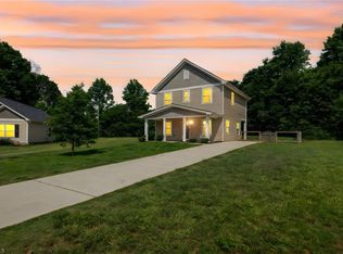 567 E Ridge Ave, Liberty, NC 27298