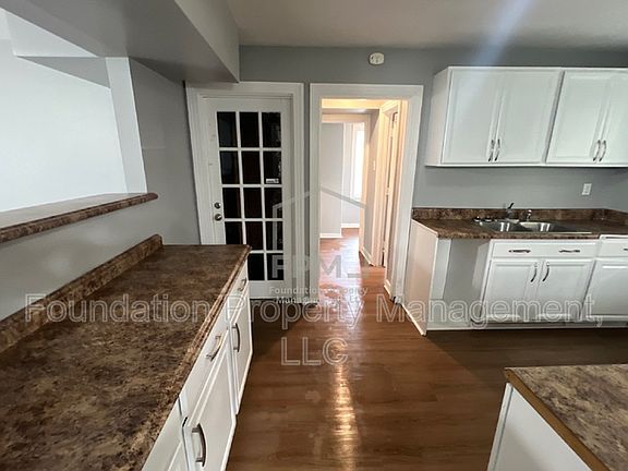 3rd image of 3550 Stuart Rd