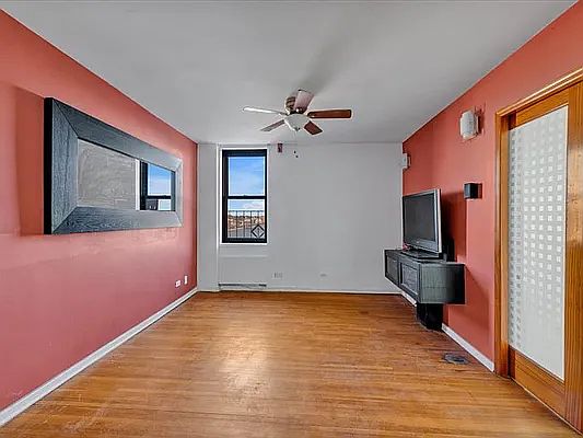 4th image of 50 Shore Blvd APT 5B