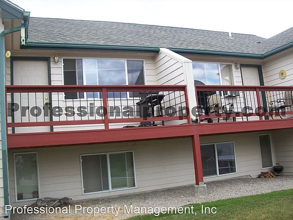 2nd image of 2422 55th St APT B