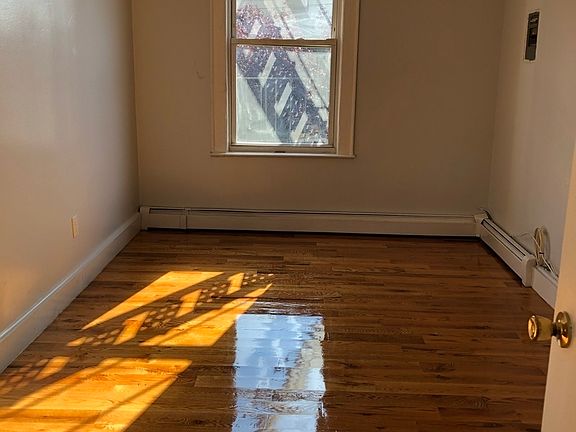5th image of 107-02 Jamaica Ave #2A