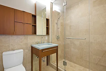 Rented by R New York