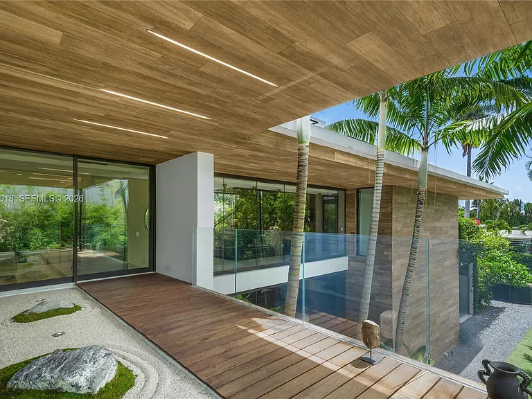 508 W Dilido Dr — Photo 32