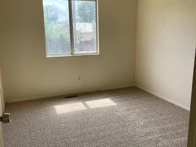 1850 Central Ave — Photo 14