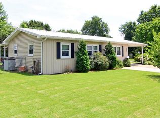 304 Harvard Dr, Scott City, MO 63780