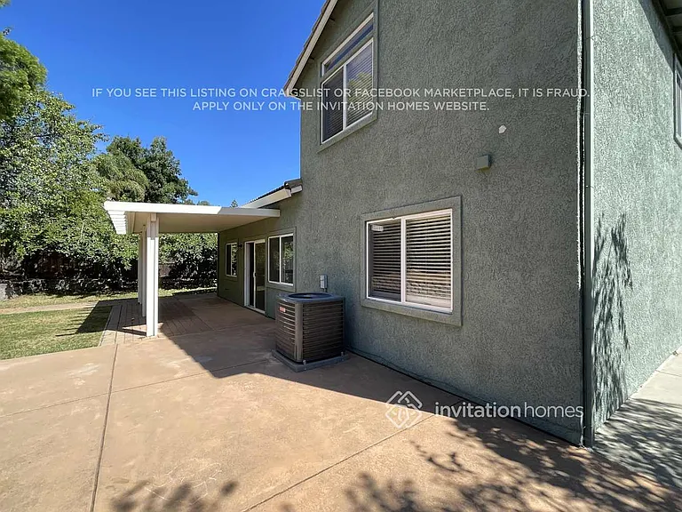 472 Woodcrest Dr — Photo 17