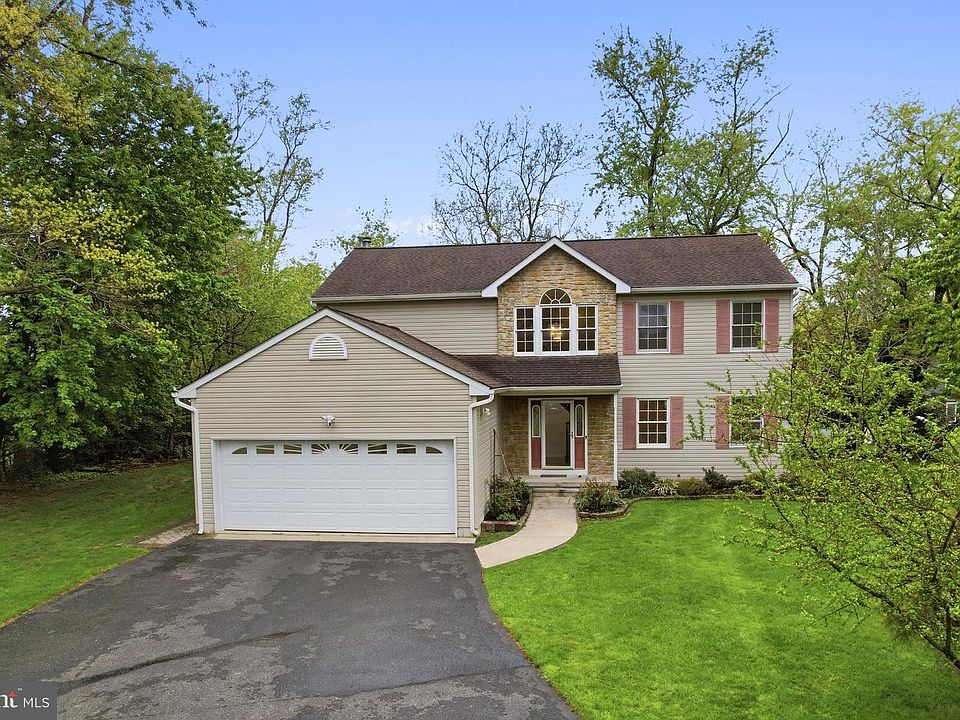 1st image of 5 Mary Ct