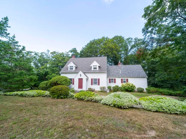 4 Ambleside Drive, Falmouth, MA 02540