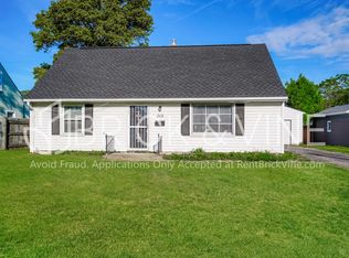 319 Topsfield Rd, Columbus, OH 43228