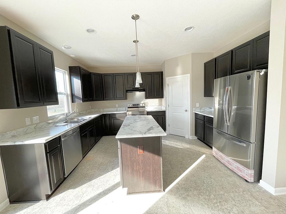 1st image of 7160 Blackwell Dr
