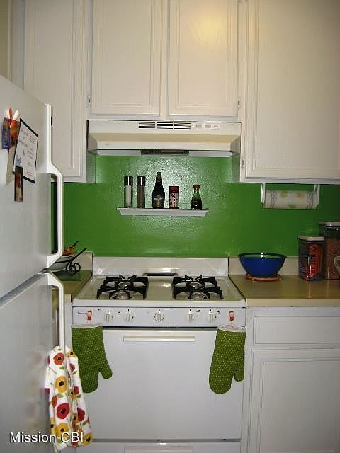 1st image of 4448 1/2 49th St