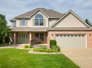 1009 Wicklow Ct, Grafton, OH 44044