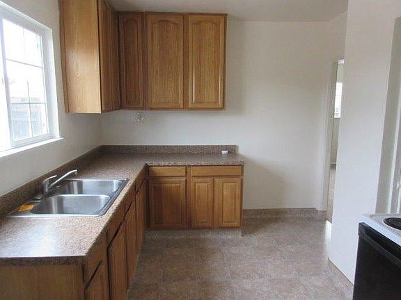 5th image of 1544 N Ferger Ave