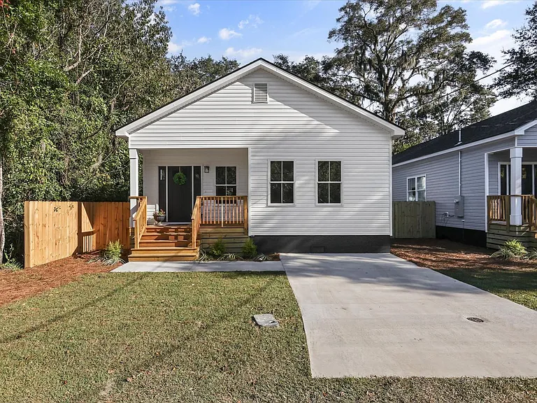 5406 Mildred St — Photo 1