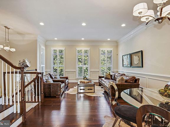 3rd image of 6773 Darrells Grant Pl