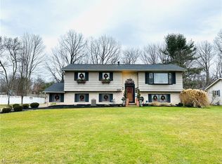 4775 Logan Arms Dr, Youngstown, OH