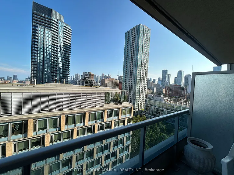 500 Sherbourne St #1205 — Photo 15