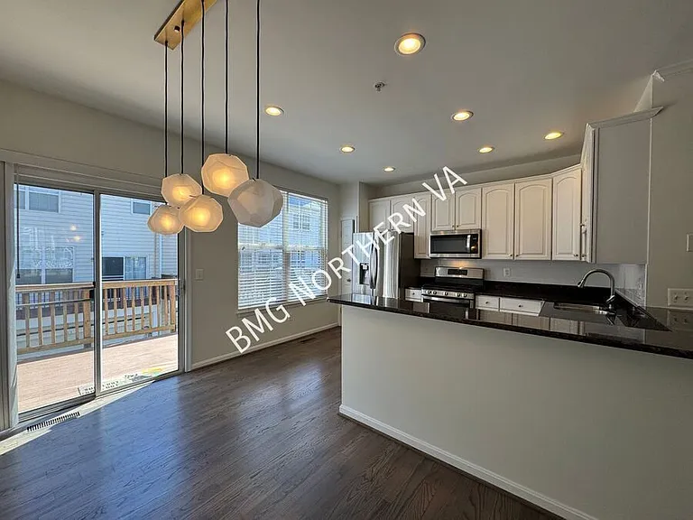 3850 Dominion Mill Dr — Photo 8