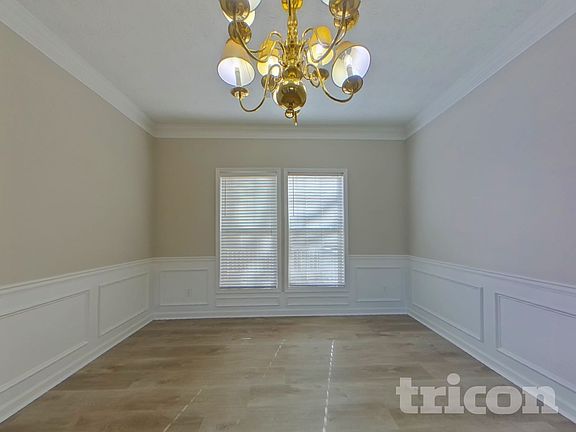 4th image of 1560 Highland Farm Dr