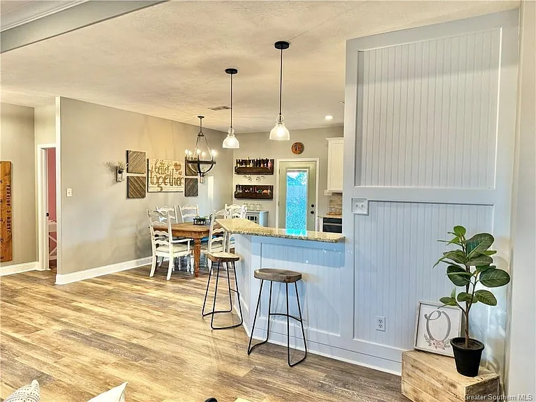 1525 Clark Ct — Photo 9