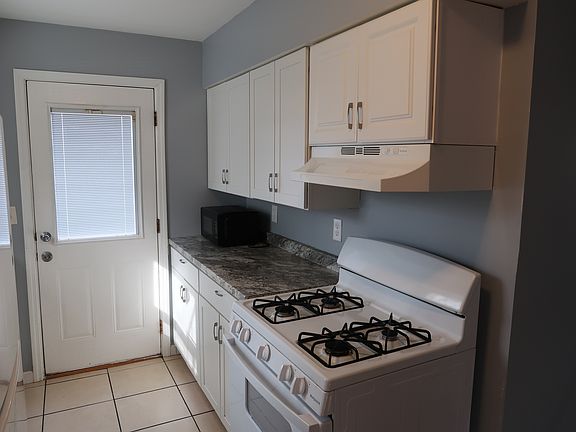 5th image of 2515 McKee Ave SW APT 2