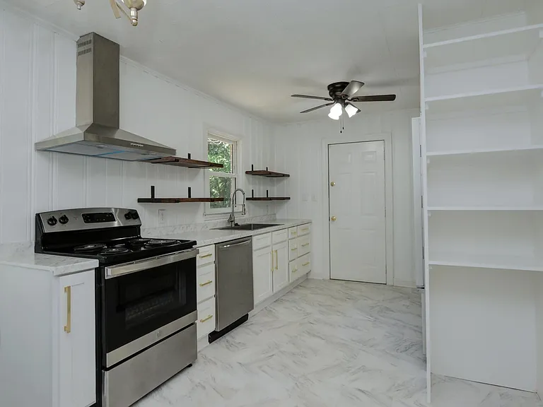 4329 Dinglewood Ave — Photo 31