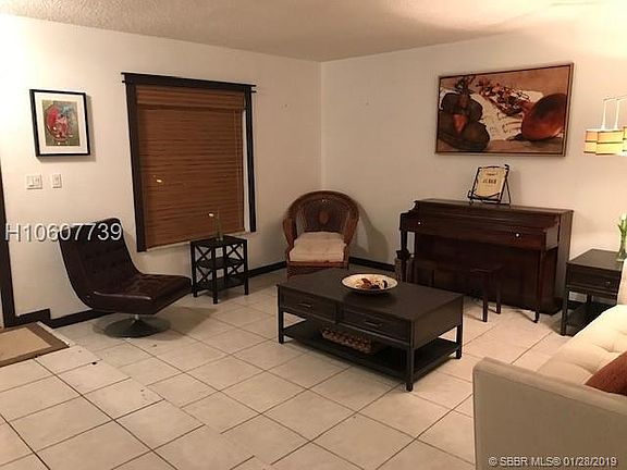 4th image of 11160 NW 27th St